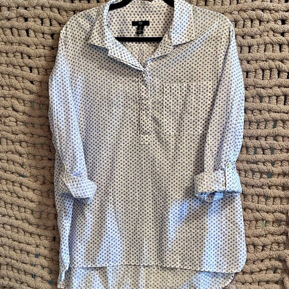Gap Classic White Long Sleeve Patterned with Blue Circles Collared Top Size L - Picture 4 of 12